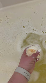 Load and play video in Gallery viewer, The XL Bath Bomb | Satsuma
